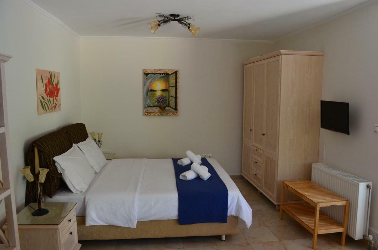 Blue Ark Aigeira Flat & Studio Екстер'єр фото