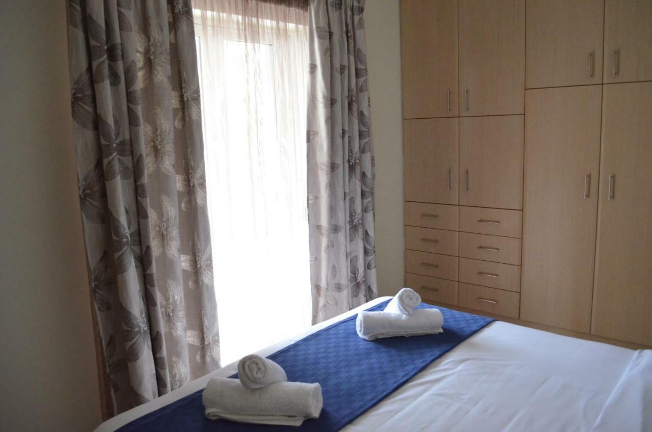 Blue Ark Aigeira Flat & Studio Екстер'єр фото